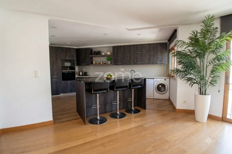 Apartamento T3 para Venda em Águas Livres Foto 12