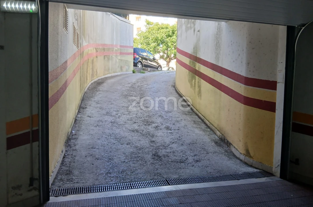 Apartamento T3 para Venda em Águas Livres Foto 24