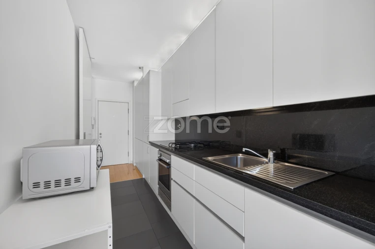 Apartamento T1 para Arrendamento em Parque das Nações Foto 5