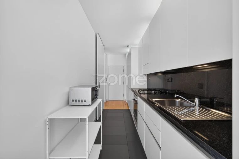 Apartamento T1 para Arrendamento em Parque das Nações Foto 8