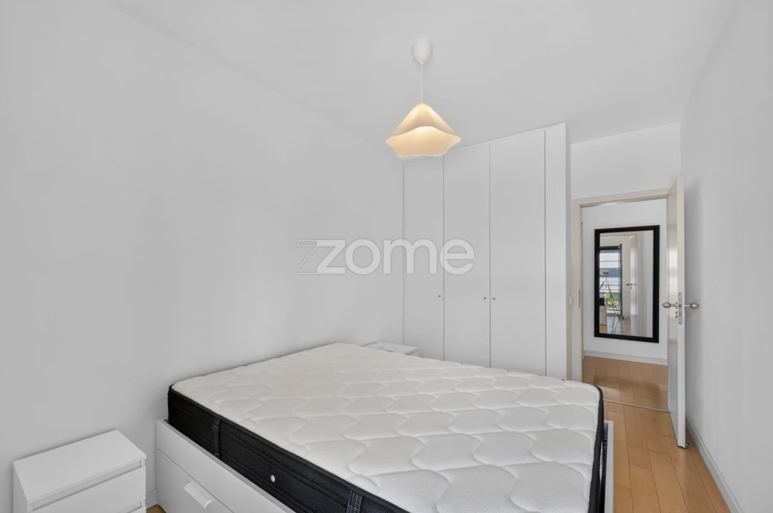 Apartamento T1 para Arrendamento em Parque das Nações Foto 19