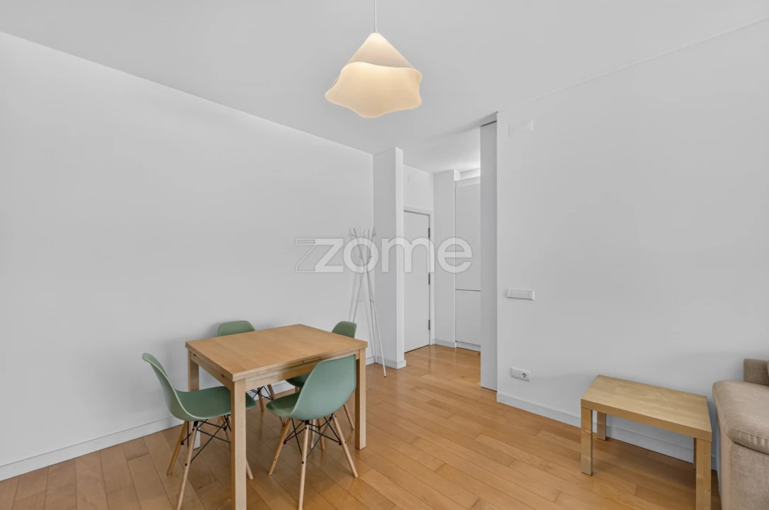 Apartamento T1 para Arrendamento em Parque das Nações Foto 14