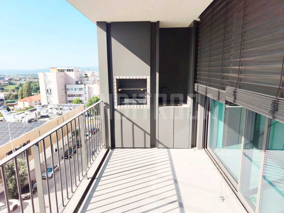 Apartamento T3 para Venda em Ferreiros e Gondizalves Foto 1