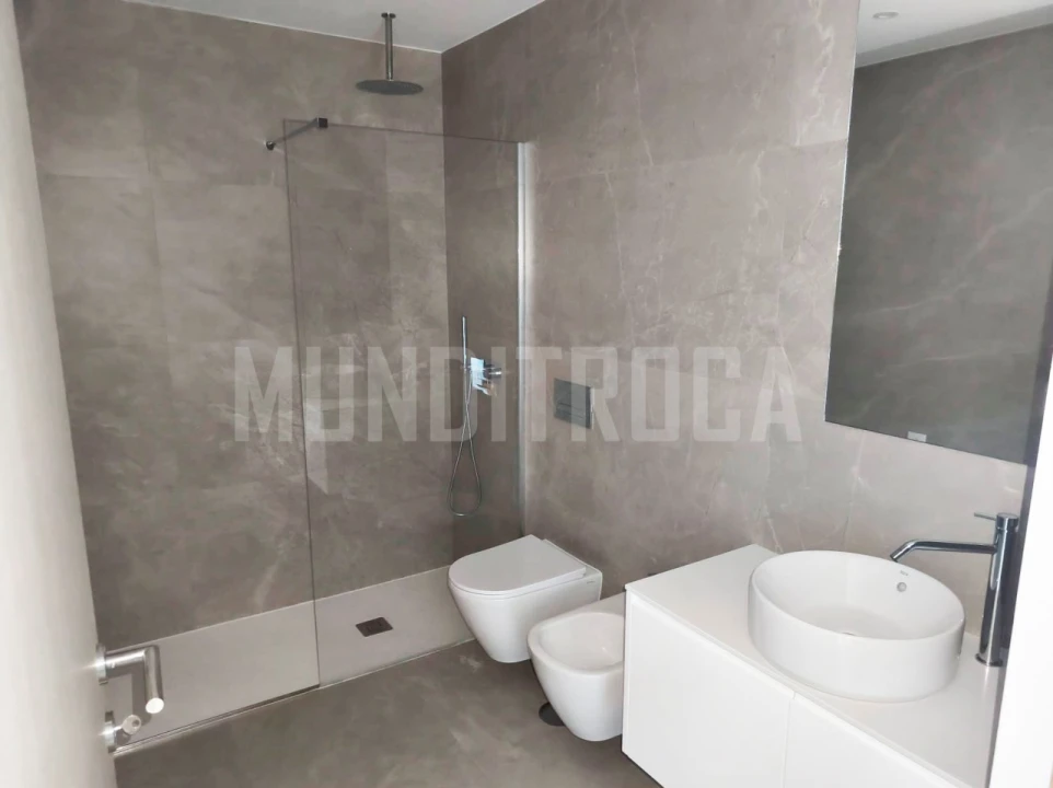 Apartamento T3 para Venda em Ferreiros e Gondizalves Foto 9