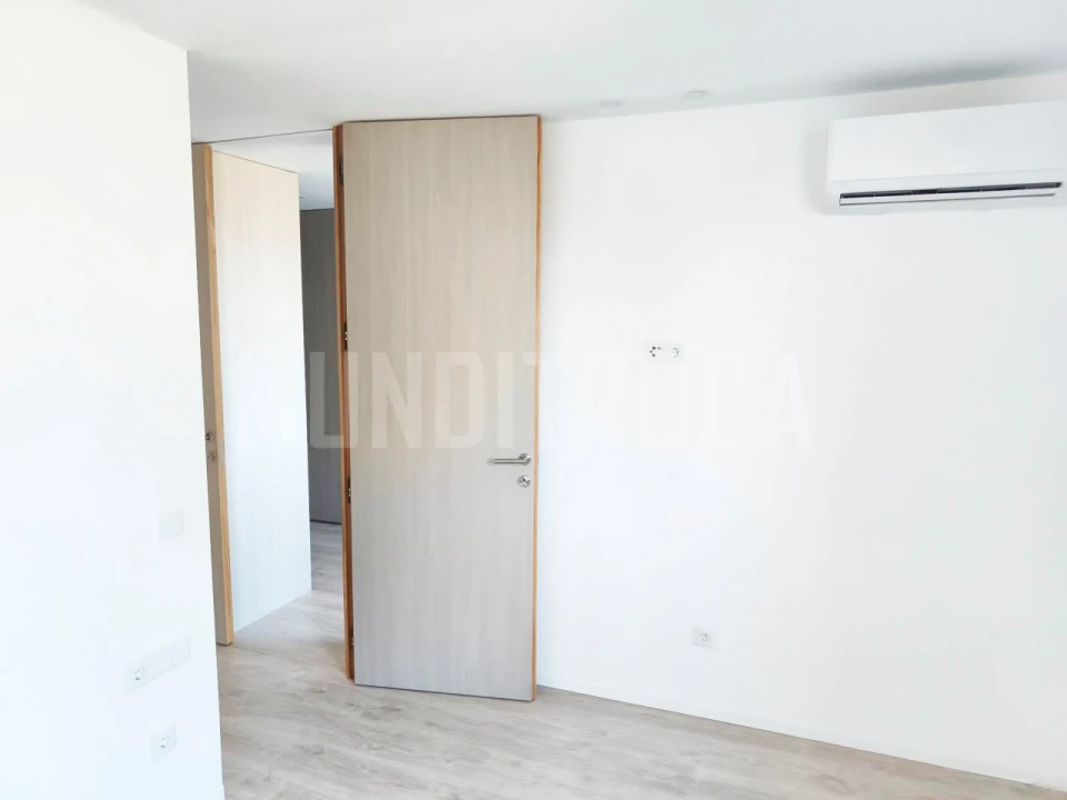 Apartamento T3 para Venda em Ferreiros e Gondizalves Foto 12
