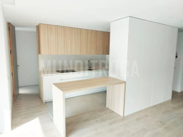 Apartamento T3 para Venda em Ferreiros e Gondizalves