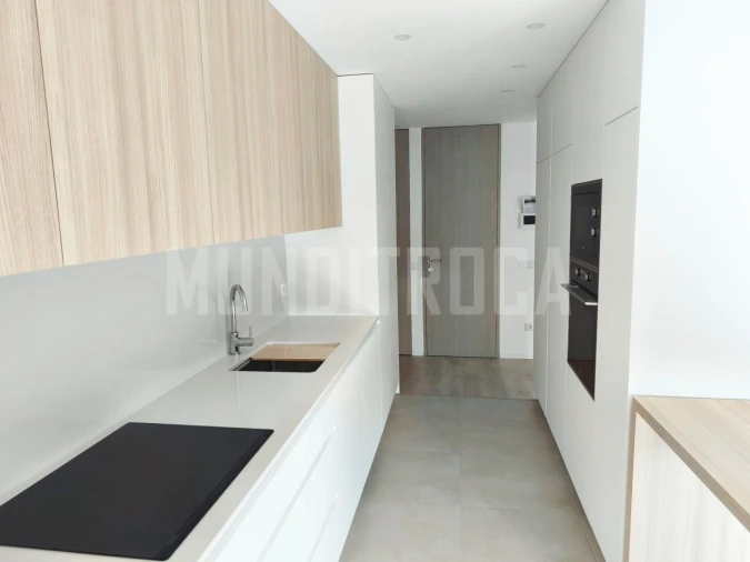 Apartamento T3 para Venda em Ferreiros e Gondizalves Foto 4