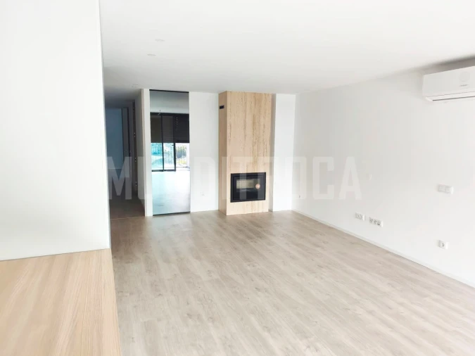 Apartamento T3 para Venda em Ferreiros e Gondizalves Foto 11