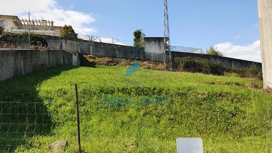 Terreno para Venda em Bougado (São Martinho e Santiago)