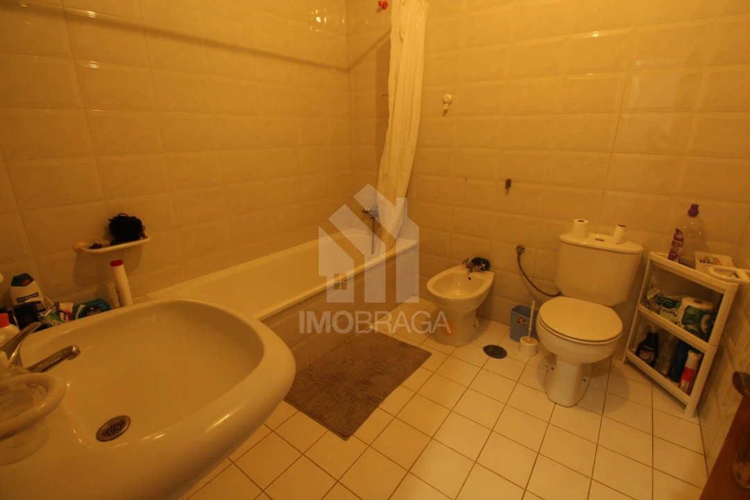 Apartamento T2 para Venda em São Vitor (Braga) Foto 34