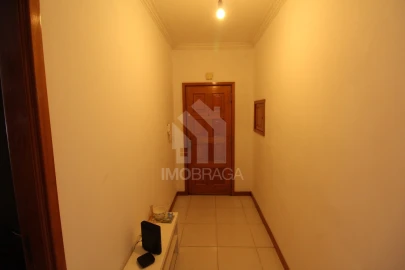 Apartamento T2 para Venda em São Vitor (Braga)