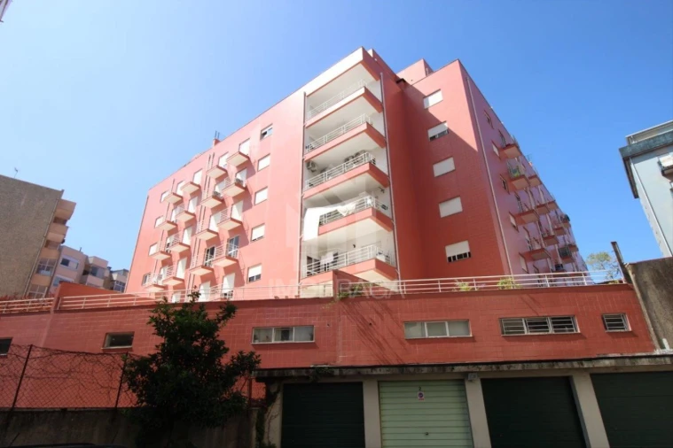 Apartamento T2 para Venda em São Vitor (Braga) Foto 11