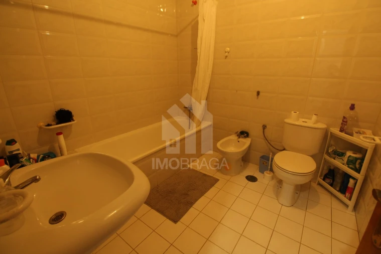 Apartamento T2 para Venda em São Vitor (Braga) Foto 34