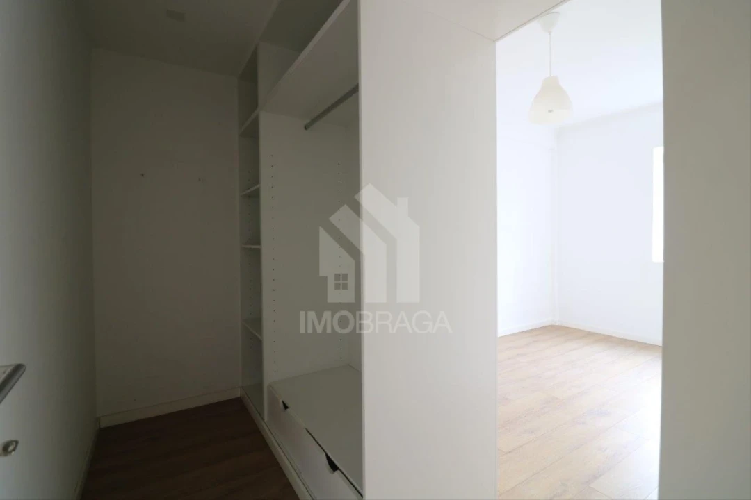 Apartamento T3 para Venda em São Vitor (Braga) Foto 23