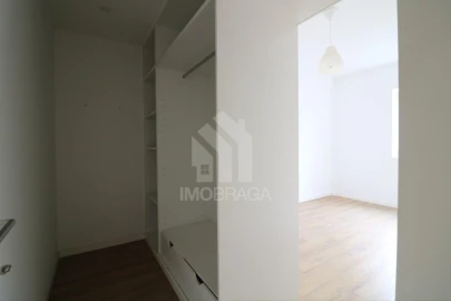 Apartamento T3 para Venda em São Vitor (Braga)