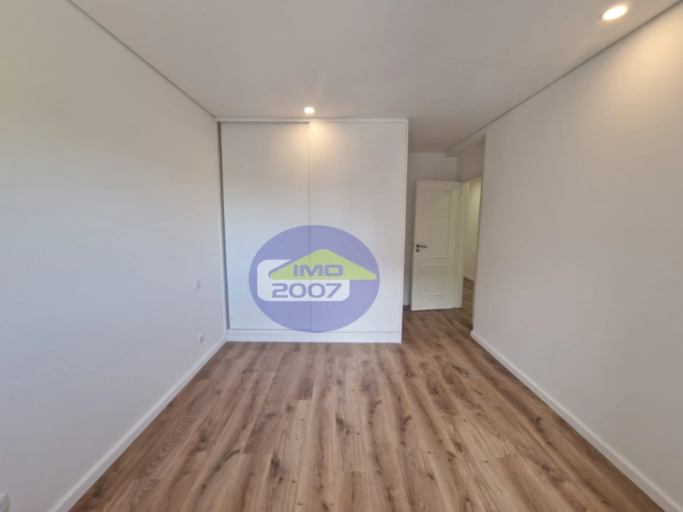 Apartamento T3 para Venda em Canedo, Vale e Vila Maior Foto 57