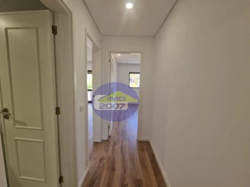 Apartamento T3 para Venda em Canedo, Vale e Vila Maior
