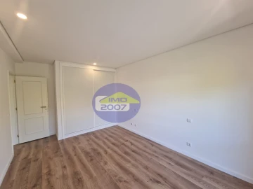 Apartamento T3 para Venda em Canedo, Vale e Vila Maior