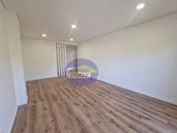 Apartamento T3 para Venda em Canedo, Vale e Vila Maior