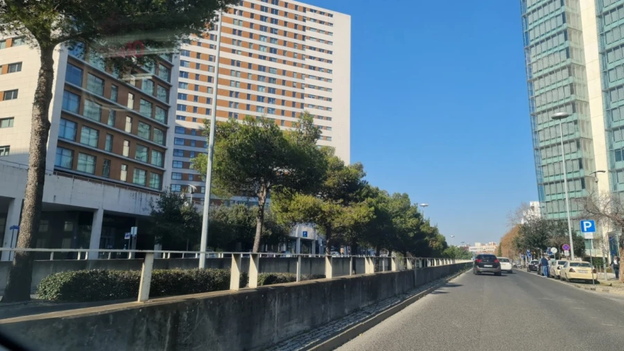 Loja para Venda em Parque das Nações