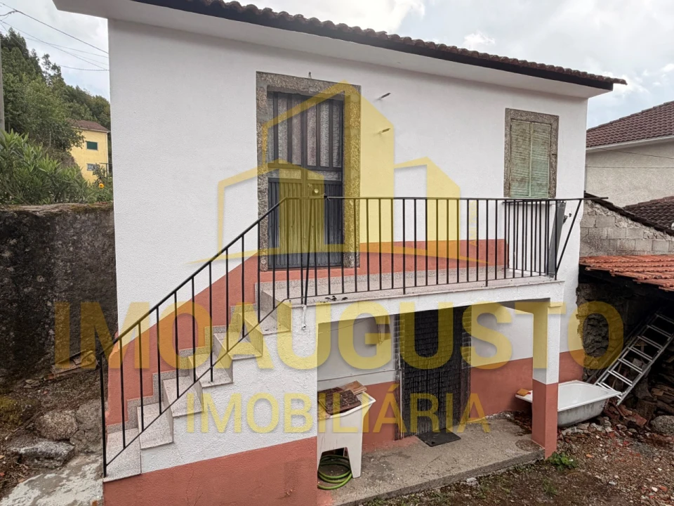 Moradia T3 para Venda em São Pedro de France Foto 1