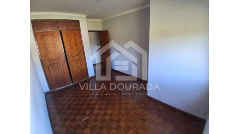Apartamento T3 para Venda em Baguim do Monte (Rio Tinto)