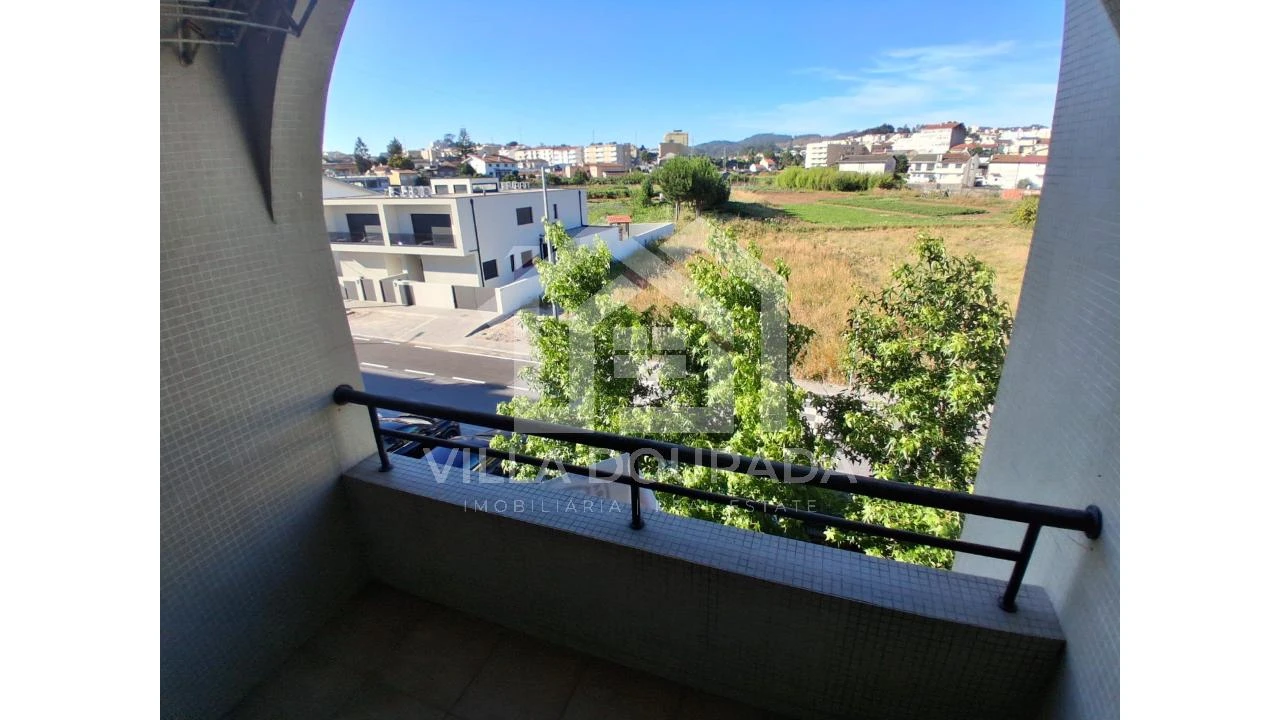 Apartamento T3 para Venda em Baguim do Monte (Rio Tinto) Foto 2