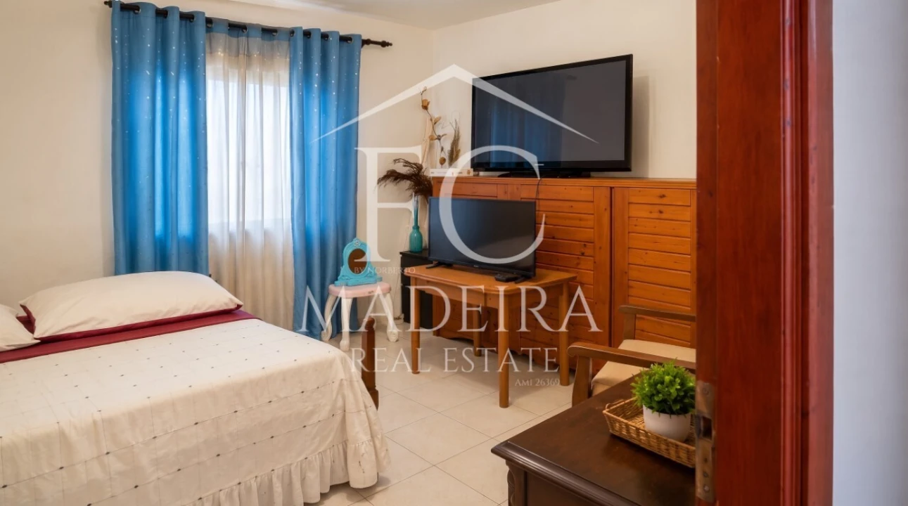 Moradia T5 para Venda em Santa Cruz Foto 9