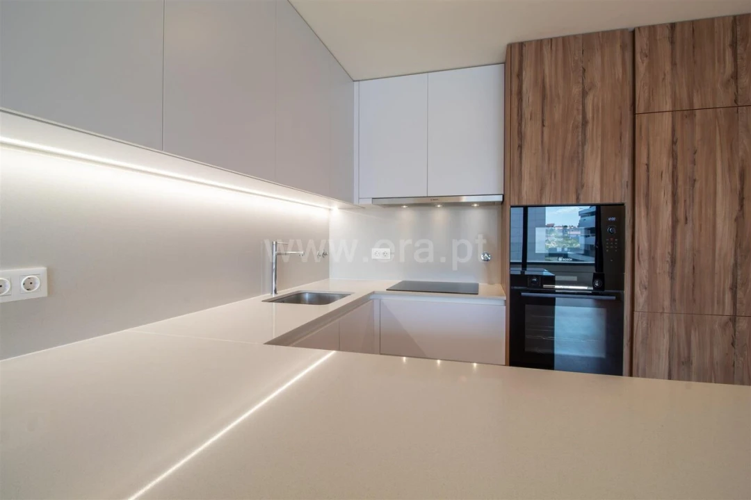 Apartamento T2 para Venda em Canidelo Foto 2