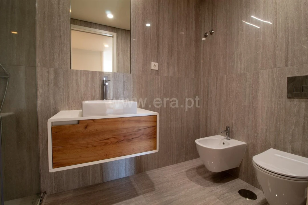 Apartamento T2 para Venda em Canidelo Foto 11