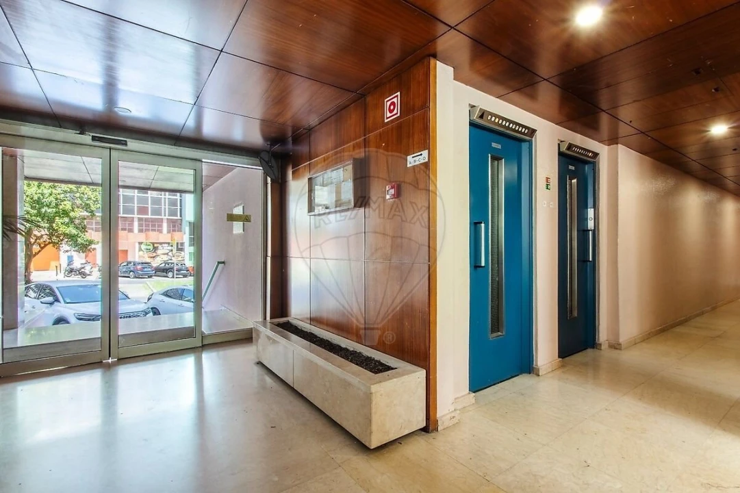 Apartamento T4 para Venda em Areeiro Foto 41