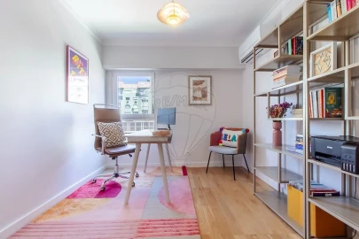 Apartamento T4 para Venda em Areeiro