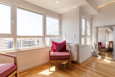 Apartamento T4 para Venda em Areeiro