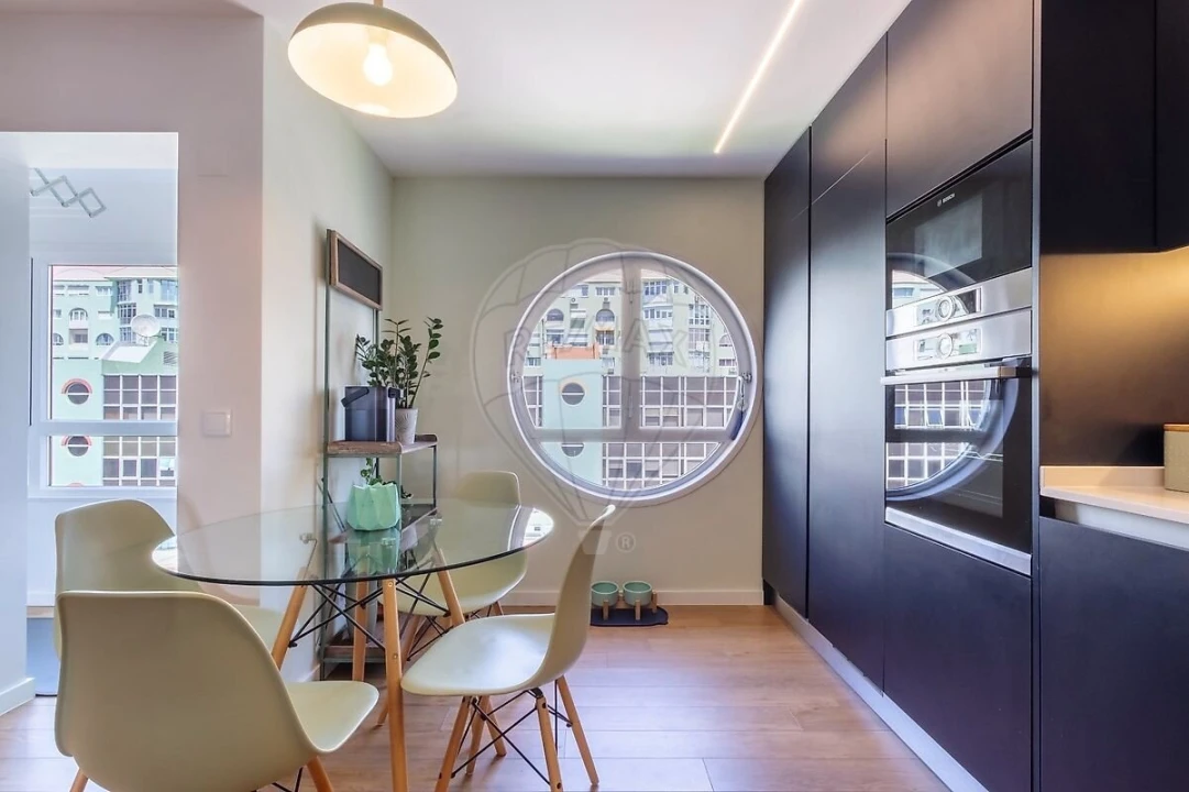 Apartamento T4 para Venda em Areeiro Foto 13