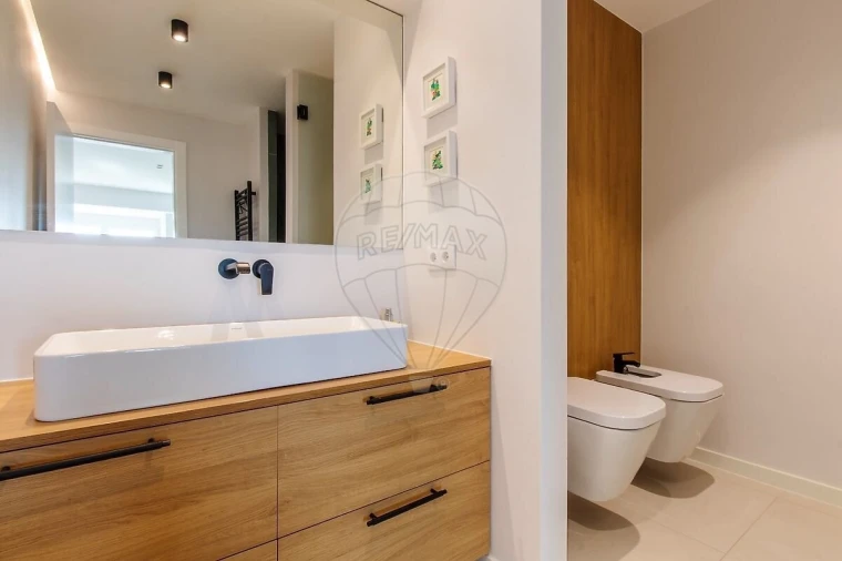 Apartamento T4 para Venda em Areeiro Foto 38