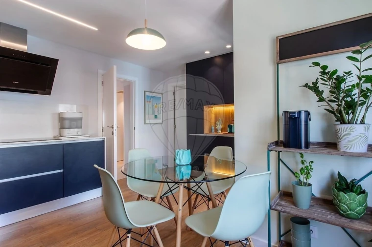 Apartamento T4 para Venda em Areeiro Foto 14