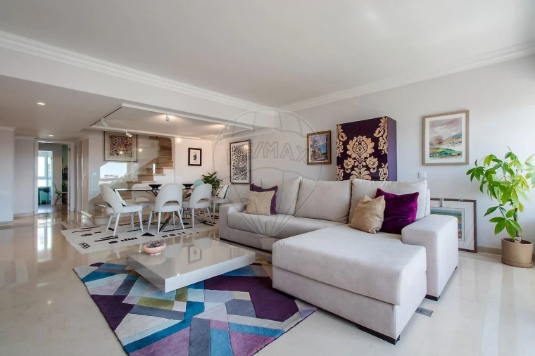 Apartamento T4 para Venda em Areeiro Foto 6