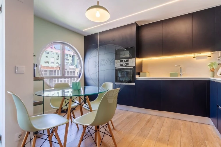 Apartamento T4 para Venda em Areeiro Foto 11