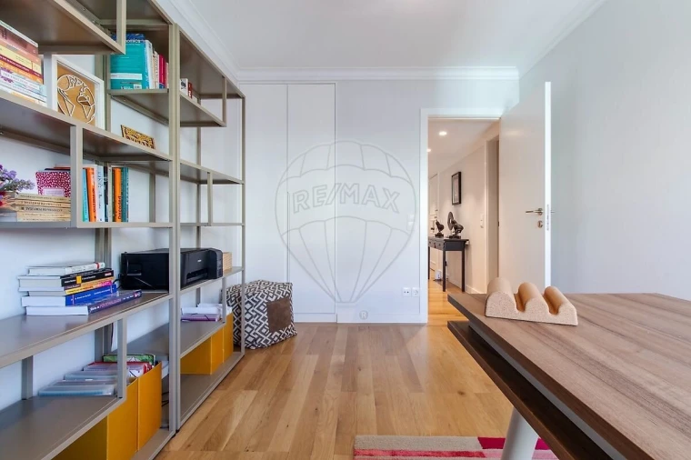 Apartamento T4 para Venda em Areeiro Foto 28