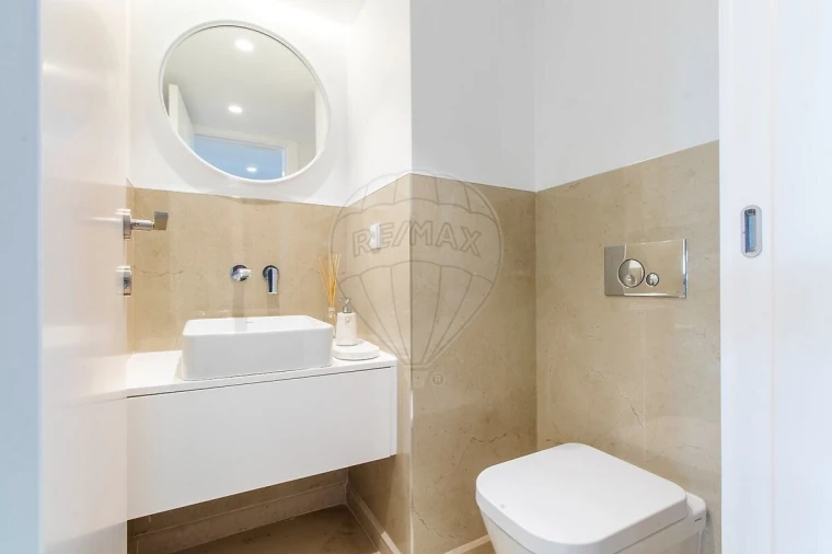 Apartamento T4 para Venda em Areeiro Foto 9