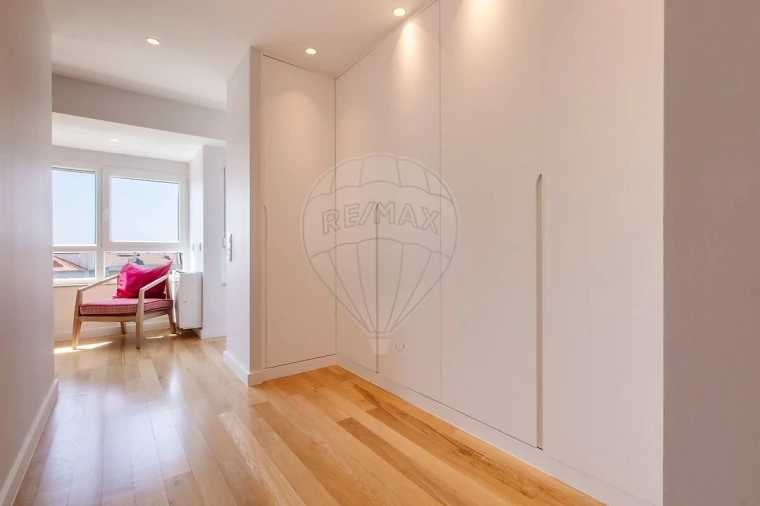Apartamento T4 para Venda em Areeiro Foto 31