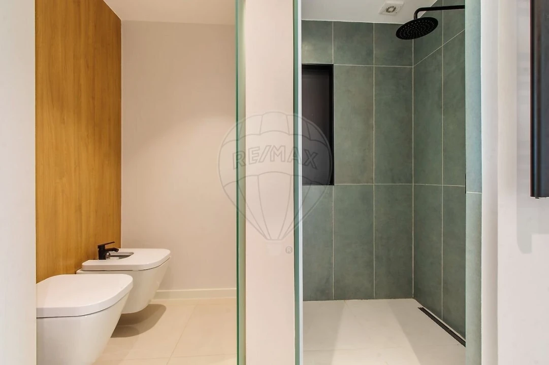Apartamento T4 para Venda em Areeiro Foto 37