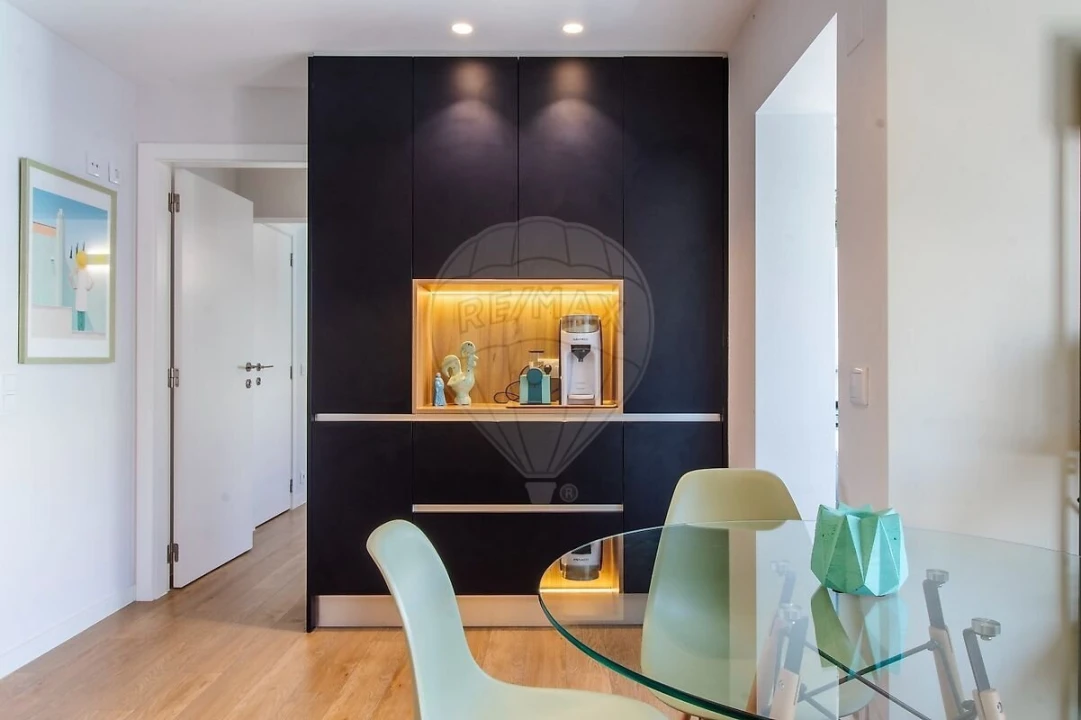 Apartamento T4 para Venda em Areeiro Foto 15