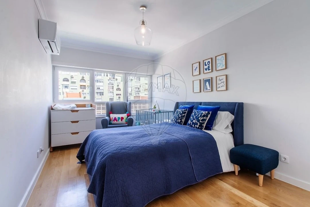 Apartamento T4 para Venda em Areeiro Foto 23