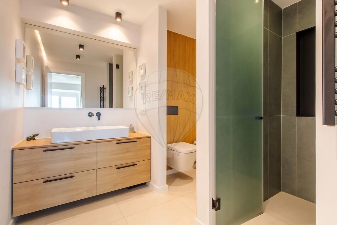 Apartamento T4 para Venda em Areeiro Foto 35
