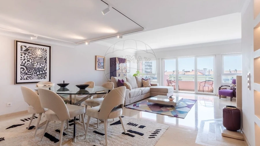 Apartamento T4 para Venda em Areeiro