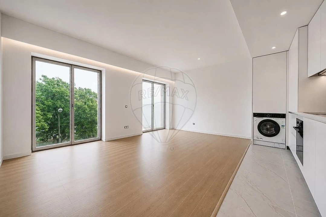 Apartamento T1 para Venda em São Vicente Foto 1