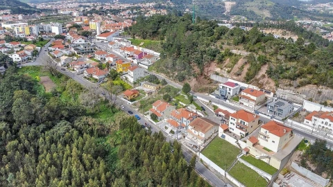 Moradia T3 para Venda em Venda do Pinheiro e Santo Estêvão das Galés