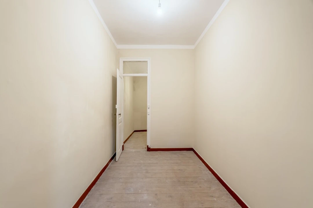 Apartamento T2 para Venda em Arroios Foto 11
