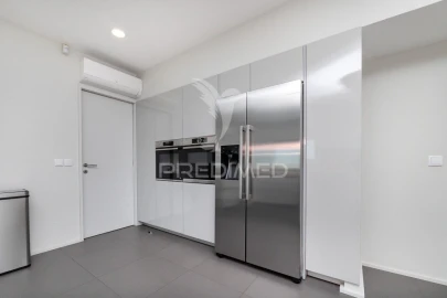 Moradia T4 para Venda em Este (São Pedro e São Mamede)